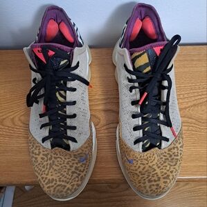 Lebron 19 low "safari"